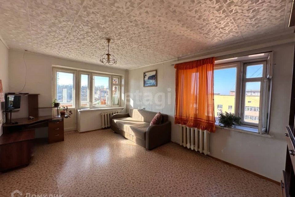 Продаётся 2-комнатная квартира, 49.2 м²