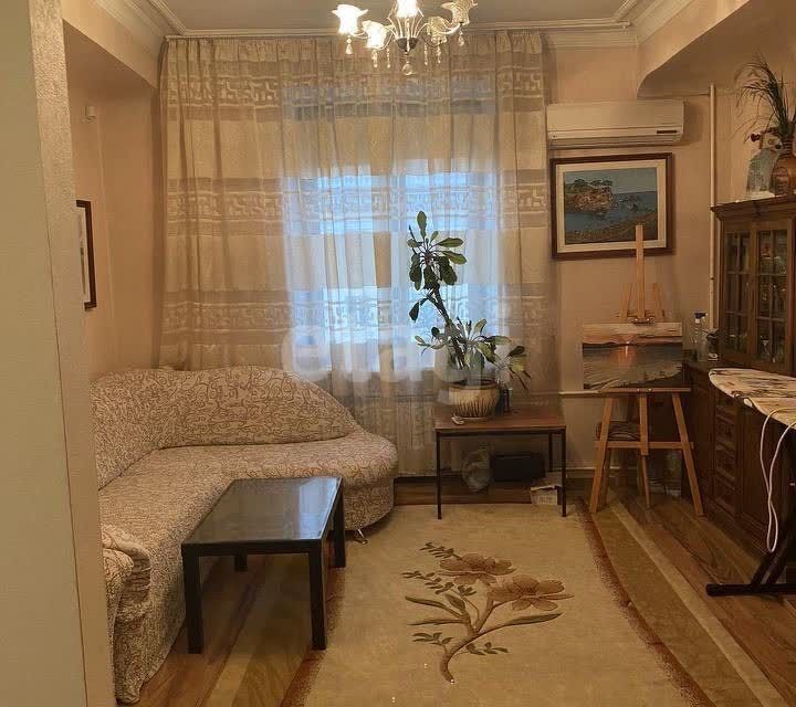 Продаётся 2-комнатная квартира, 58 м²