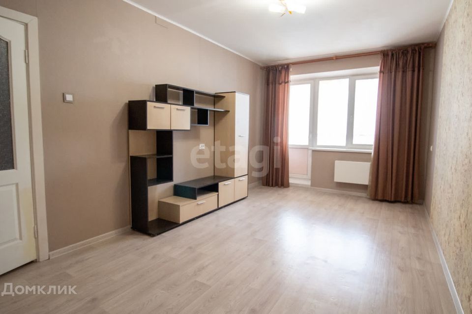 Продаётся 1-комнатная квартира, 39.3 м²