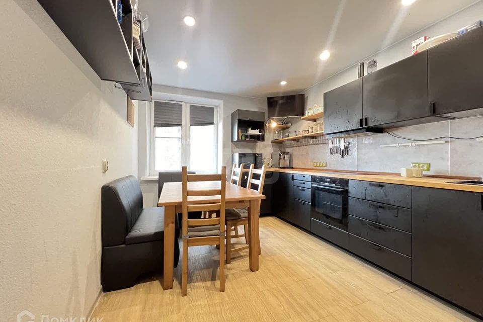 Продаётся 3-комнатная квартира, 77 м²