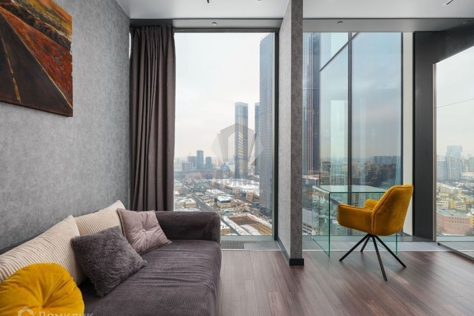 Сдаётся 2-комнатная квартира, 96.6 м²