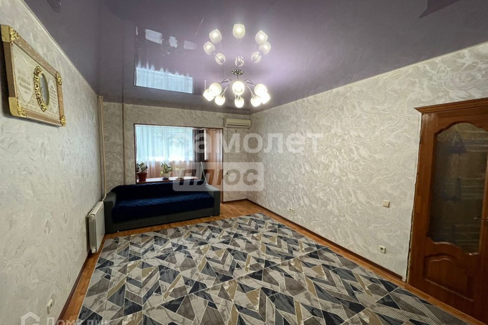 Продаётся 2-комнатная квартира, 59.6 м²