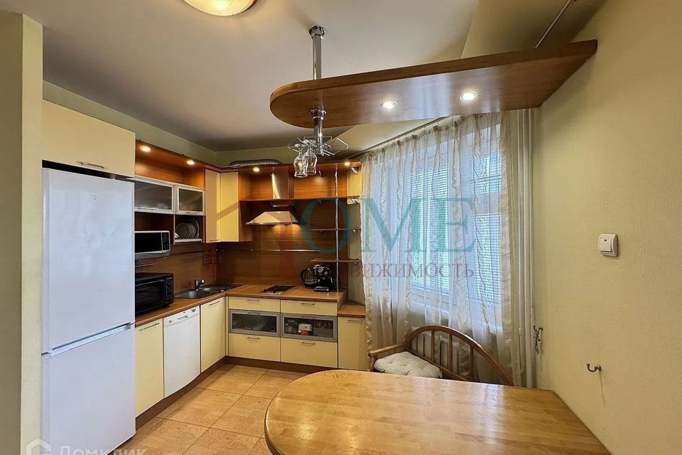 Сдаётся 1-комнатная квартира, 50 м²