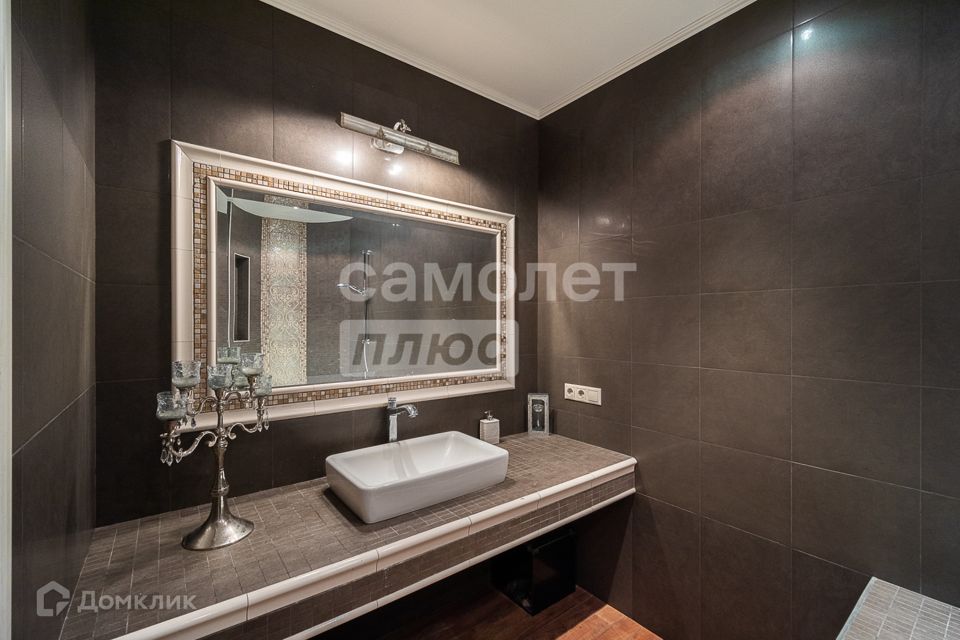 Продаётся 2-комнатная квартира, 81 м²
