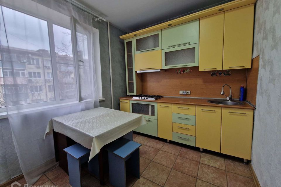 Сдаётся 1-комнатная квартира, 38 м²