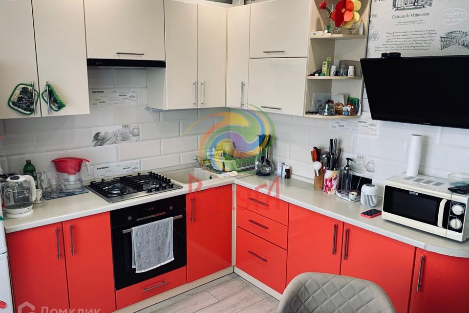 Продаётся 3-комнатная квартира, 65.8 м²
