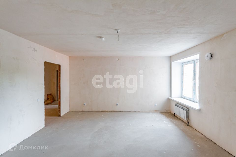 Продаётся 3-комнатная квартира, 100.6 м²