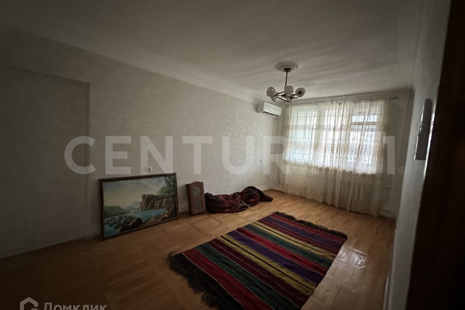Продаётся 4-комнатная квартира, 130 м²
