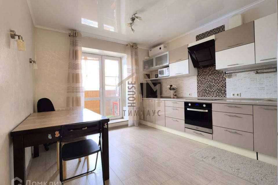 Продаётся 2-комнатная квартира, 63 м²