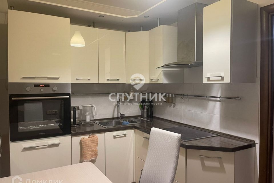 Продаётся 1-комнатная квартира, 37.9 м²