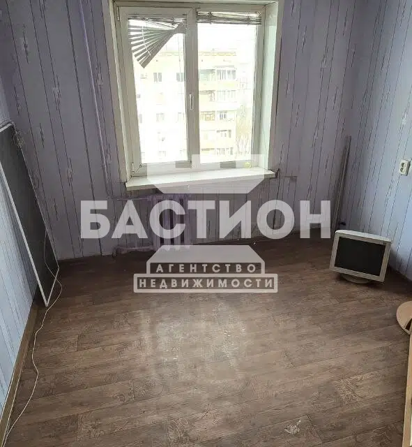 Продаётся 3-комнатная квартира, 48.7 м²