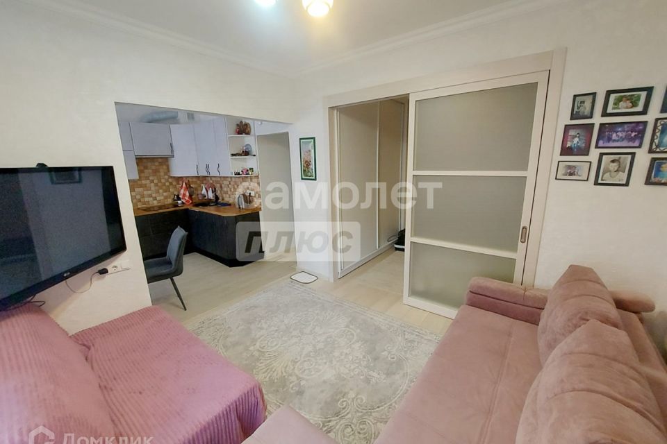 Продаётся 2-комнатная квартира, 50.4 м²