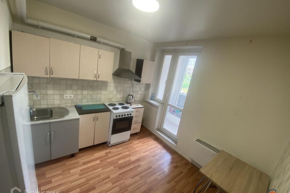 Продаётся 1-комнатная квартира, 38 м²