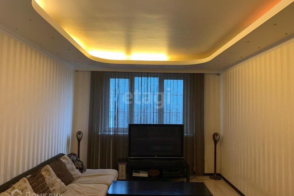Продаётся 4-комнатная квартира, 104 м²
