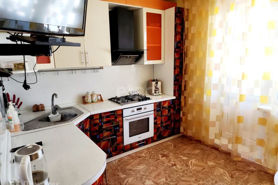 Продаётся 3-комнатная квартира, 90.2 м²