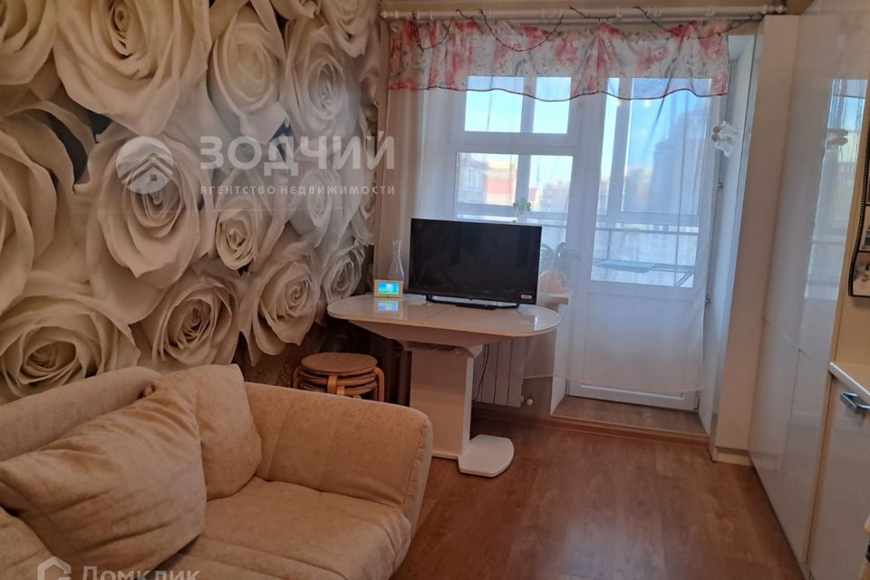 Продаётся 1-комнатная квартира, 42.2 м²