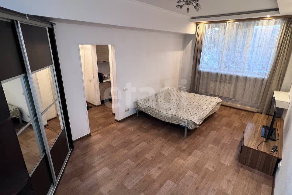 Продаётся 1-комнатная квартира, 33 м²