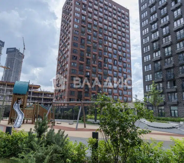 Продаётся 1-комнатная квартира, 51 м²