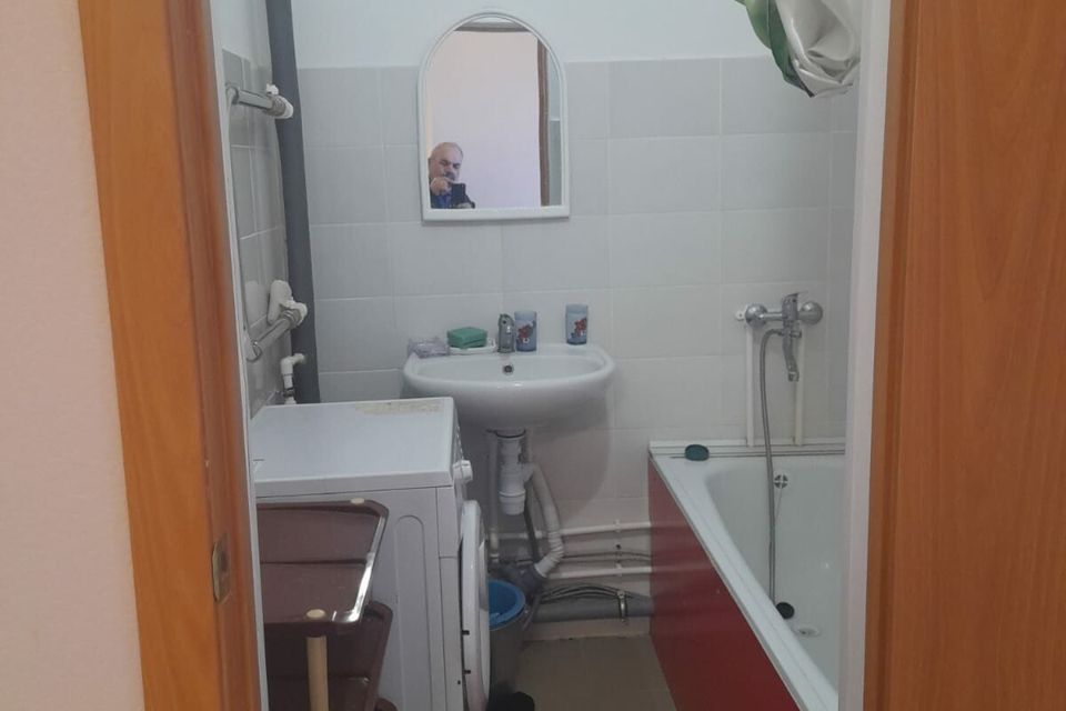 Сдаётся 2-комнатная квартира, 56 м²