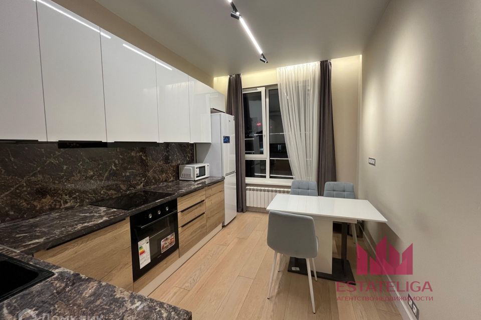 Сдаётся 2-комнатная квартира, 56 м²