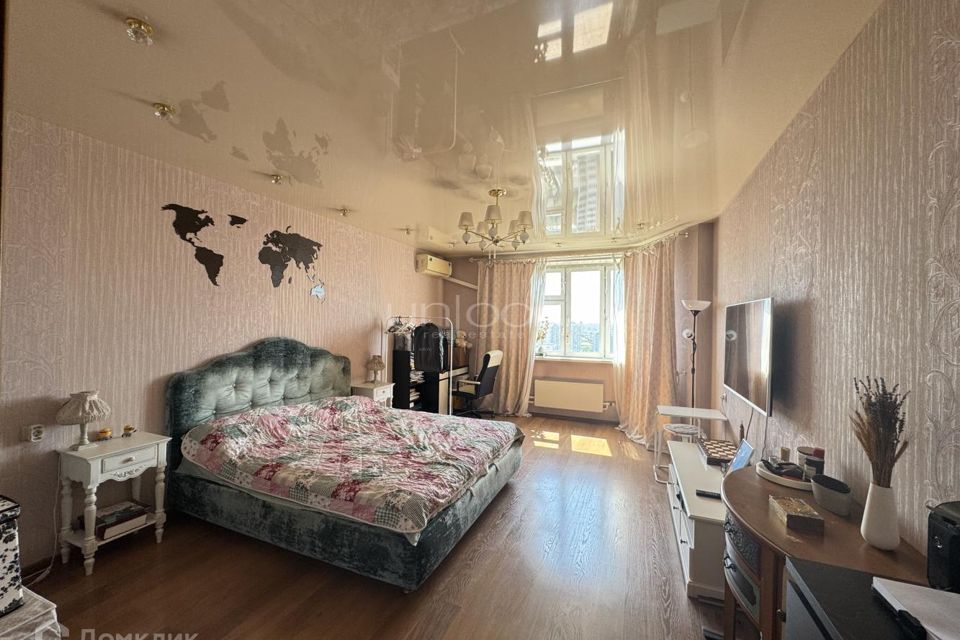 Продаётся 1-комнатная квартира, 52.5 м²
