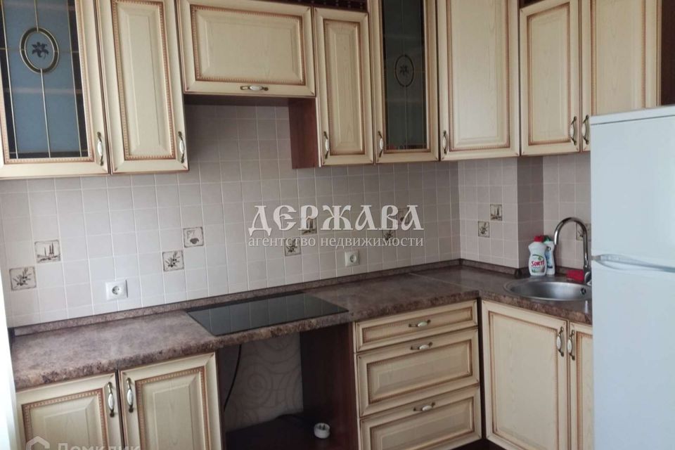 Сдаётся 1-комнатная квартира, 43 м²