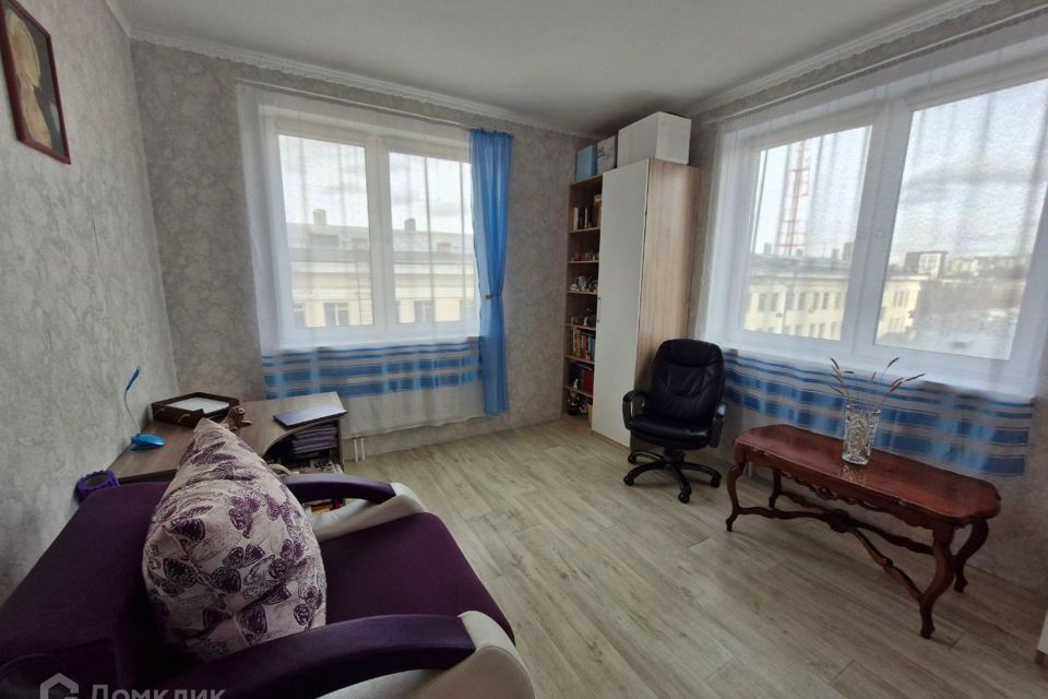 Продаётся 1-комнатная квартира, 43 м²