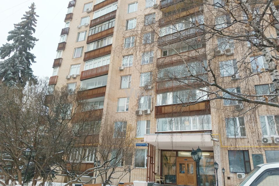 Сдаётся 2-комнатная квартира, 76 м²