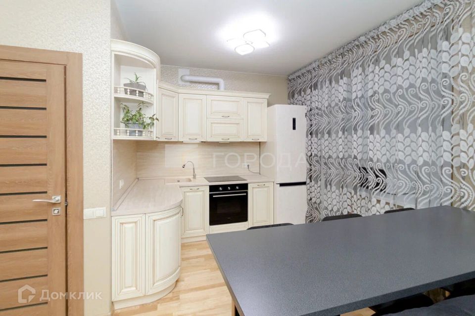 Продаётся 3-комнатная квартира, 77.6 м²