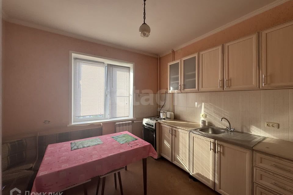 Продаётся 1-комнатная квартира, 35.8 м²