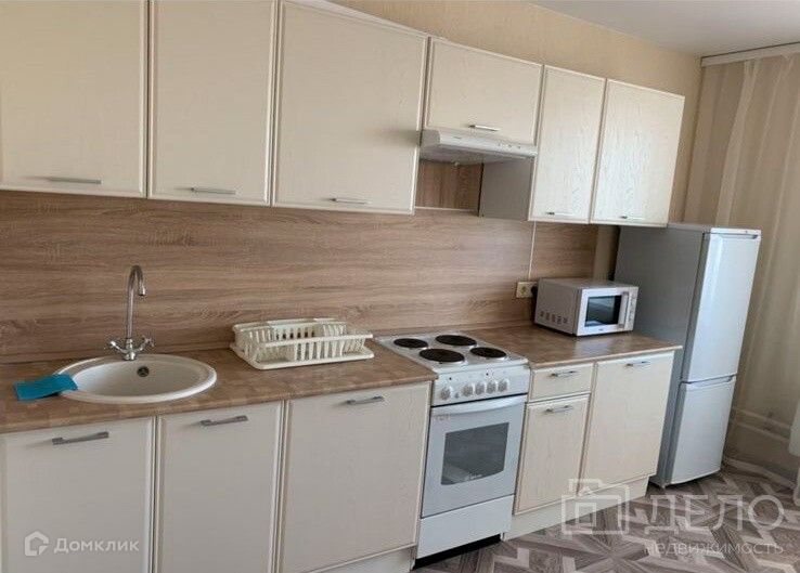 Продаётся 1-комнатная квартира, 42.6 м²