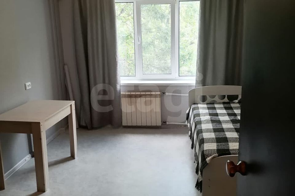 Продаётся комната в 4-комн. квартире, 14.3 м²