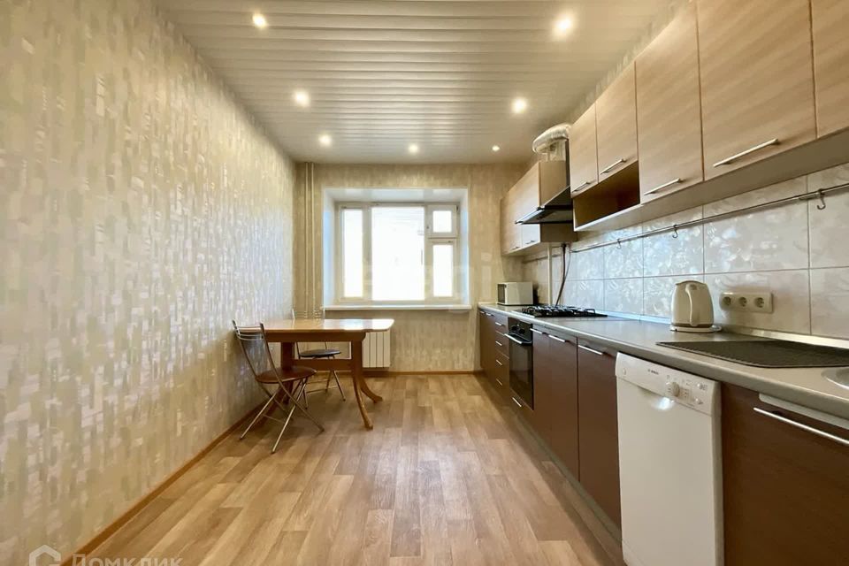 Продаётся 4-комнатная квартира, 120.1 м²