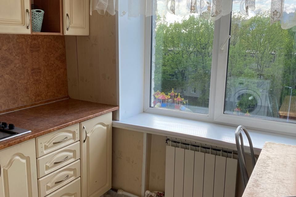 Продаётся 3-комнатная квартира, 57.1 м²