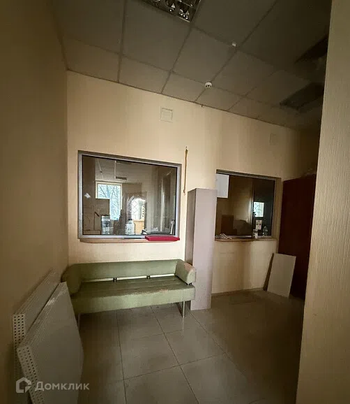 Продаётся торговое помещение, 270 м²