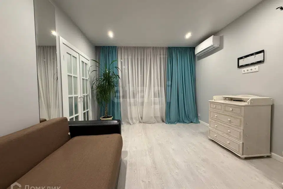 Продаётся 2-комнатная квартира, 64.4 м²