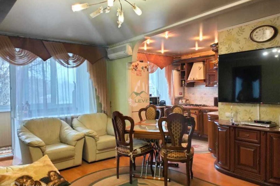 Продаётся 3-комнатная квартира, 58 м²