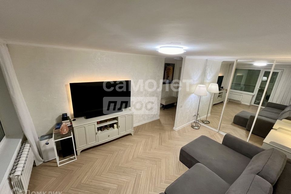 Продаётся 1-комнатная квартира, 37.3 м²