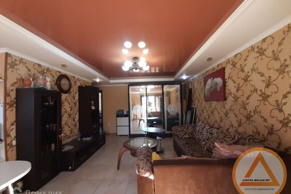 Продаётся 3-комнатная квартира, 60.9 м²