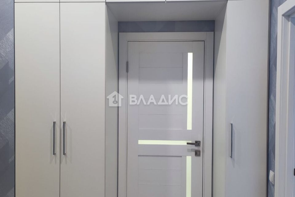 Продаётся 1-комнатная квартира, 43.3 м²