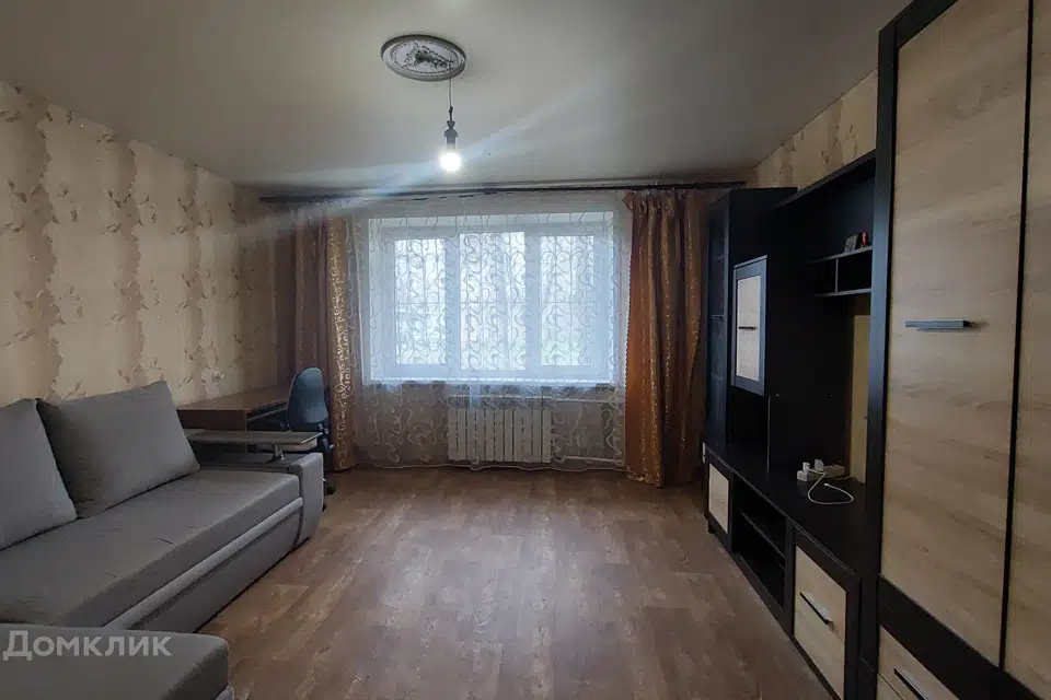 Продаётся 4-комнатная квартира, 77.7 м²