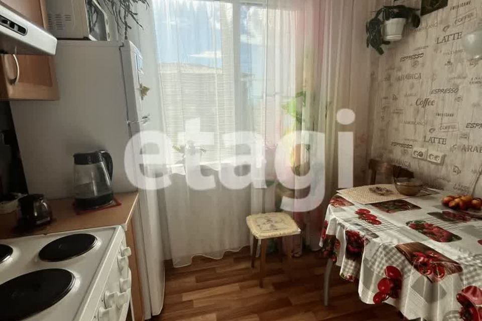 Продаётся 3-комнатная квартира, 52.2 м²