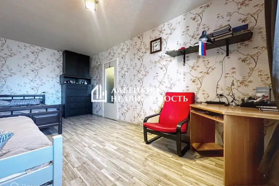 Продаётся 1-комнатная квартира, 38.2 м²