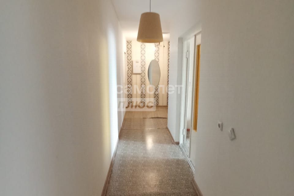 Продаётся 2-комнатная квартира, 67.7 м²