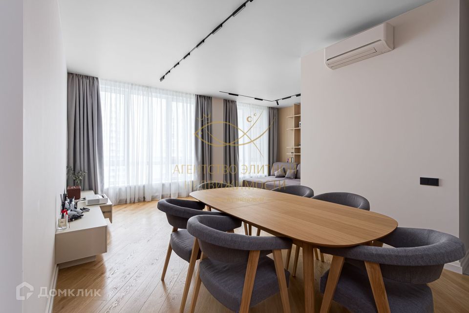 Продаётся 3-комнатная квартира, 117 м²