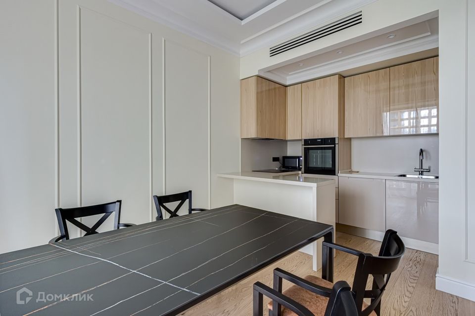 Продаётся 2-комнатная квартира, 65.6 м²
