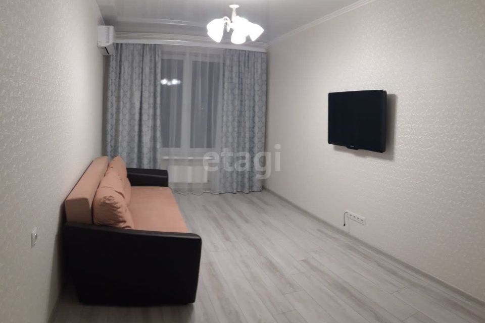 Продаётся 1-комнатная квартира, 42 м²