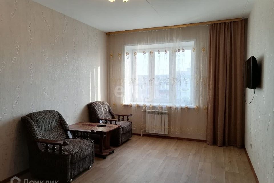 Продаётся 1-комнатная квартира, 43 м²