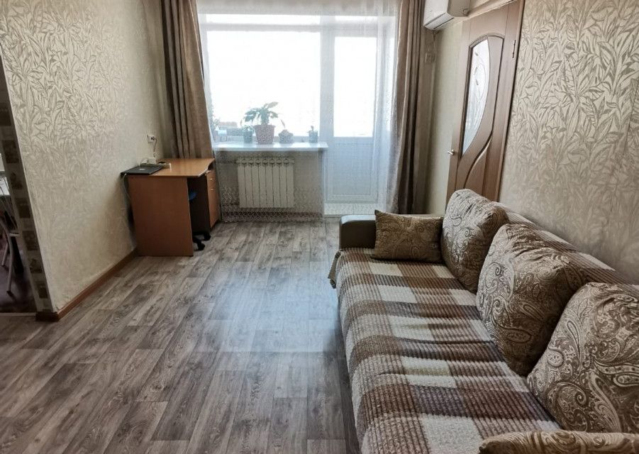 Продаётся 2-комнатная квартира, 43.8 м²