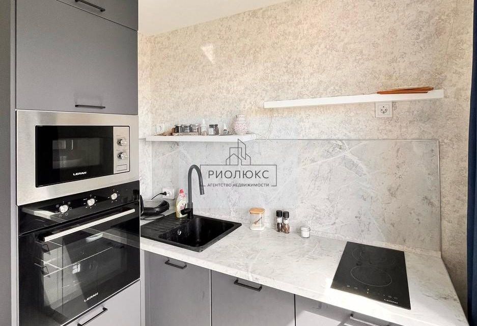 Продаётся 2-комнатная квартира, 49.6 м²